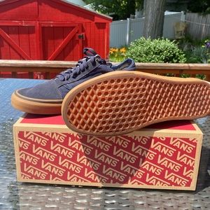 Navy vans